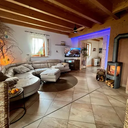 Biohauszeit Im Tiroler-holzhaus Apartment